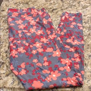LuLaRoe Pink floral leggings